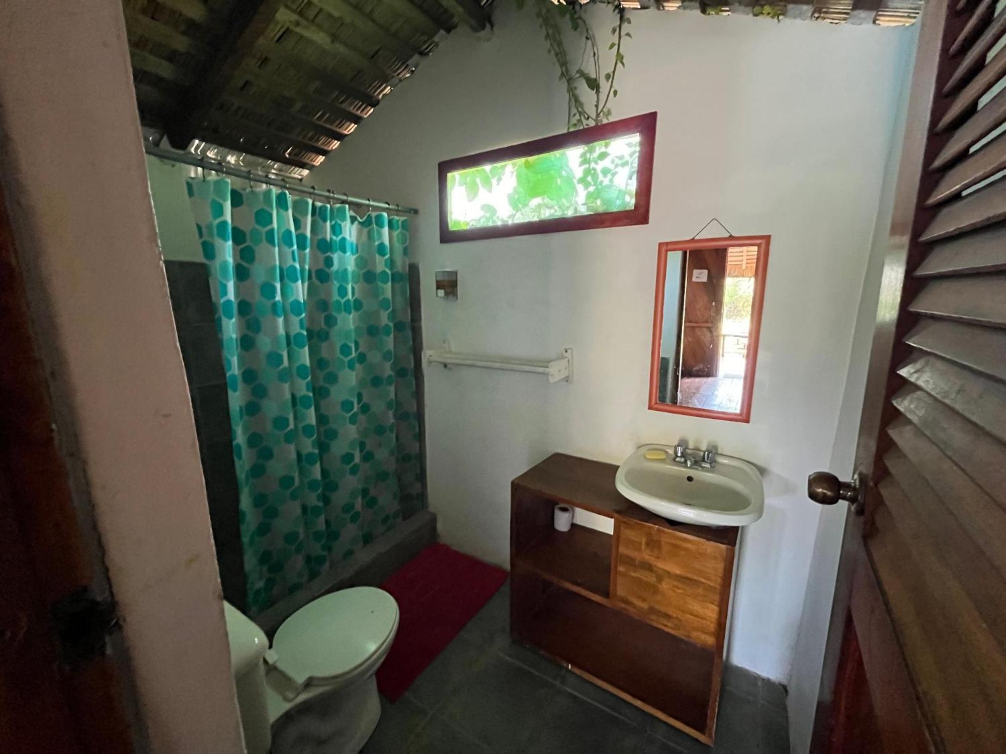 Kamala Surf & Backpacker Hostel Montanita Room photo
